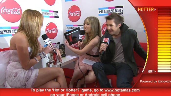 2010 Red Carpet Interview (American Music Awards) 285