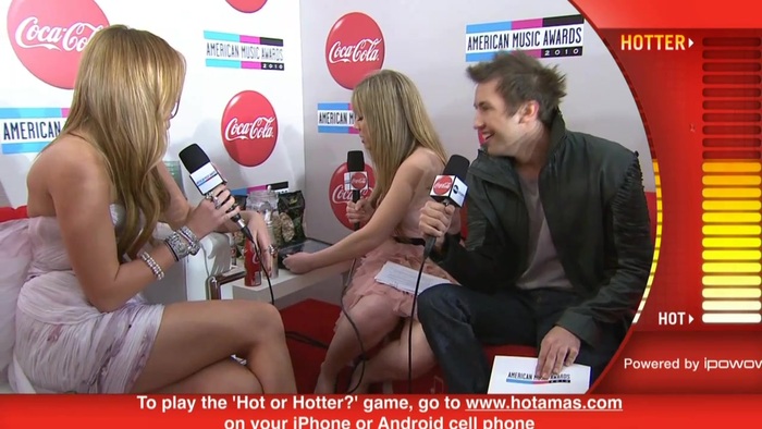 2010 Red Carpet Interview (American Music Awards) 318 - 0-0 2010 Red Carpet Interview American Music Awards