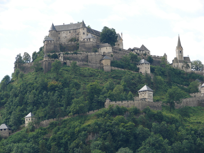 castel - Flori Gradini Parcuri