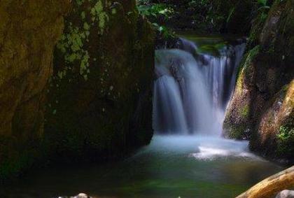 cascada se varsa aici