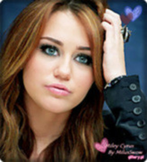 31852880_EAKYEAJWS - Miley