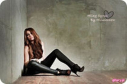 31852903_YLSCLMAED - Miley