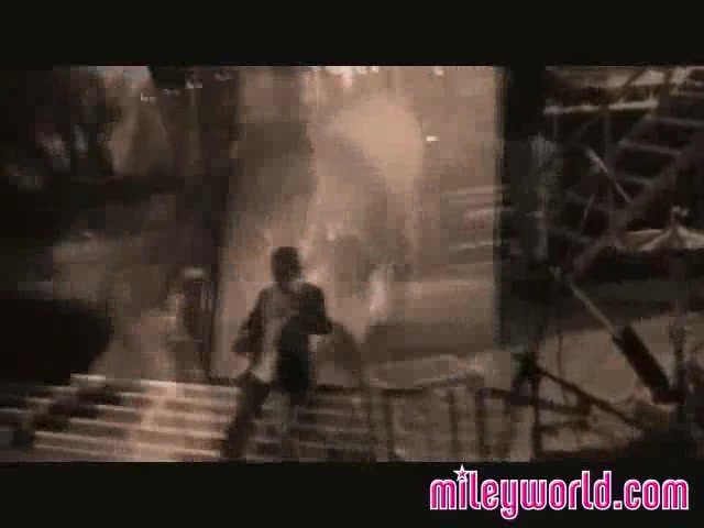 Halloween on the Wonder World Tour 192 - 0-0 Halloween on the Wonder World Tour