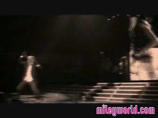 Halloween on the Wonder World Tour 227 - 0-0 Halloween on the Wonder World Tour