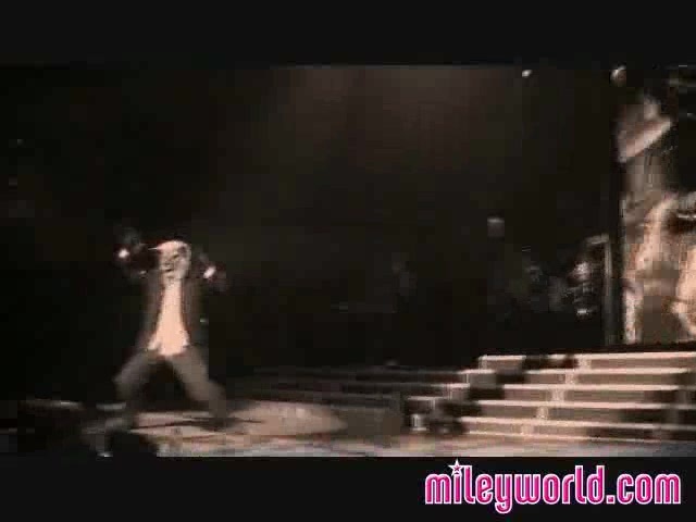 Halloween on the Wonder World Tour 228 - 0-0 Halloween on the Wonder World Tour