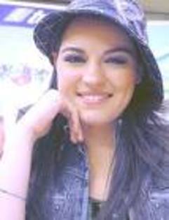 default - maite perroni