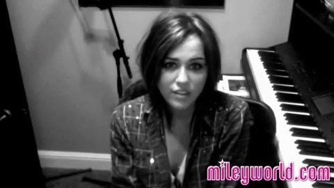 Miley Needs Your Help for a Good Cause! 182