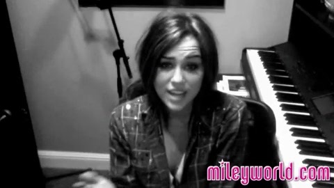 Miley Needs Your Help for a Good Cause! 189