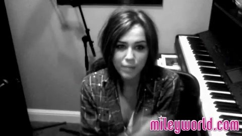 Miley Needs Your Help for a Good Cause! 234