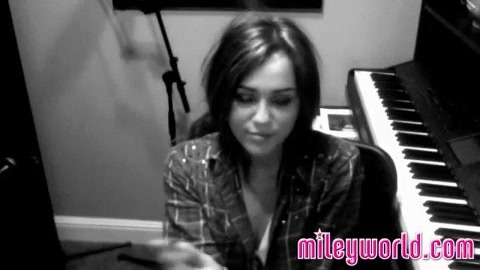 Miley Needs Your Help for a Good Cause! 319