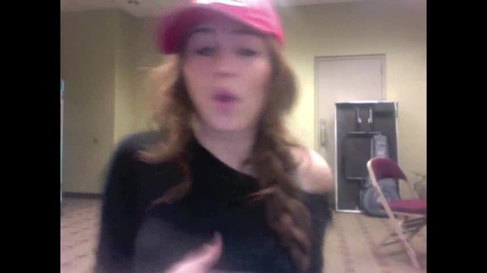 Miley Says Goodbye to Twitter 145