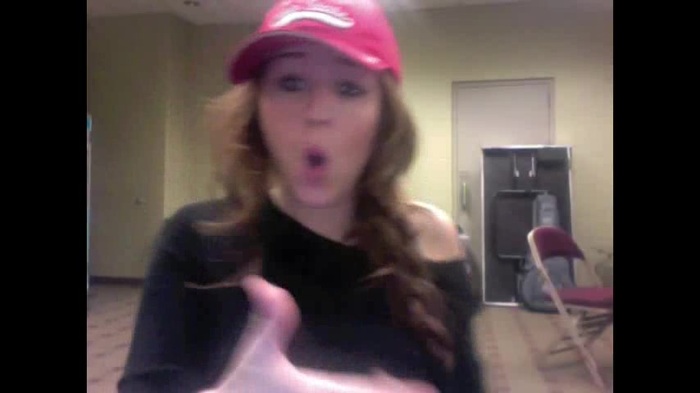 Miley Says Goodbye to Twitter 157
