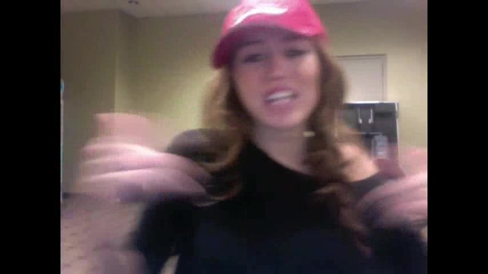 Miley Says Goodbye to Twitter 159