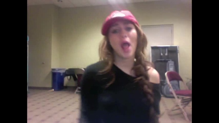 Miley Says Goodbye to Twitter 168