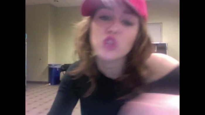 Miley Says Goodbye to Twitter 177