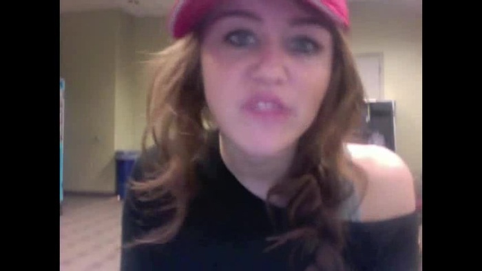 Miley Says Goodbye to Twitter 210