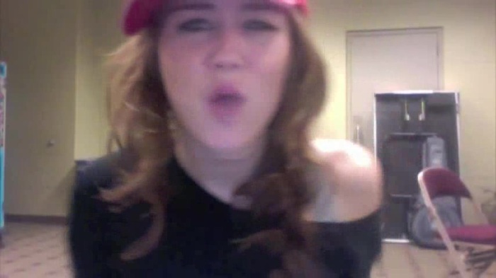 Miley Says Goodbye to Twitter 253