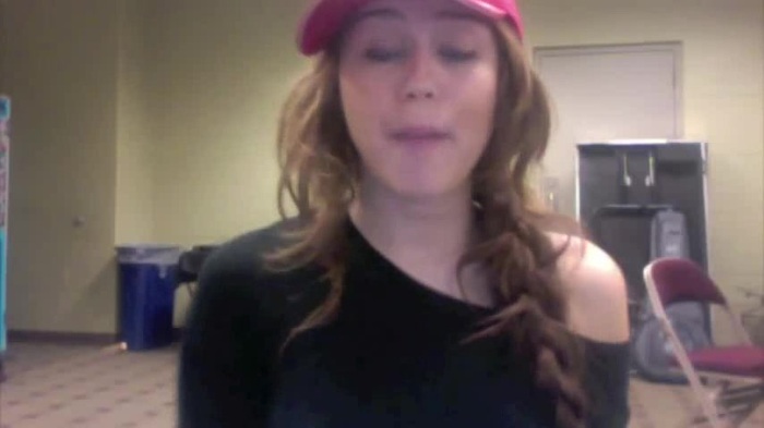 Miley Says Goodbye to Twitter 304