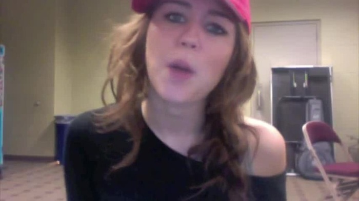 Miley Says Goodbye to Twitter 317