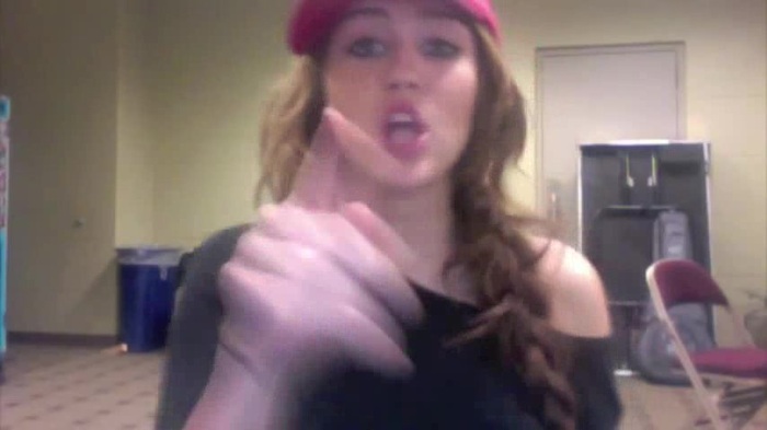 Miley Says Goodbye to Twitter 328