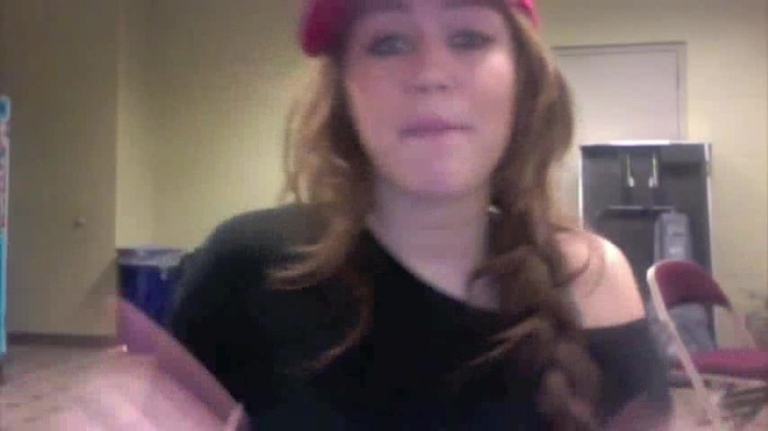 Miley Says Goodbye to Twitter 353