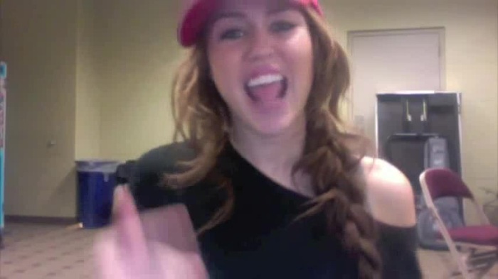 Miley Says Goodbye to Twitter 363