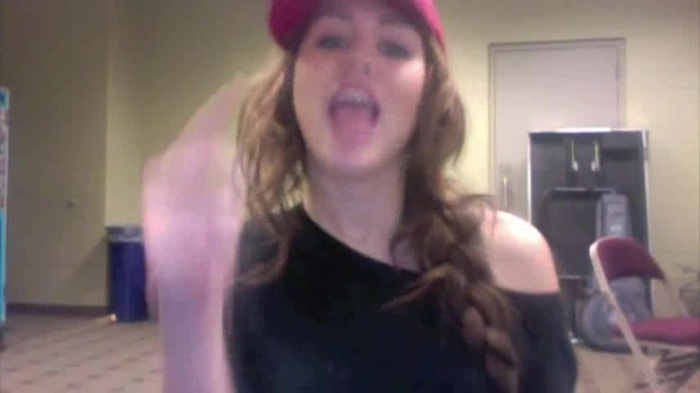 Miley Says Goodbye to Twitter 435