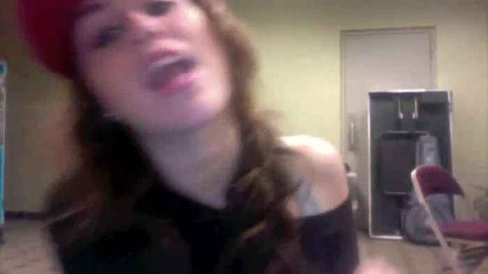 Miley Says Goodbye to Twitter 448