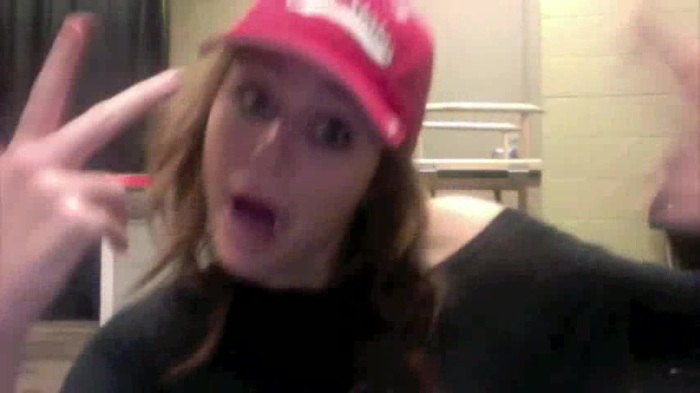 Miley Says Goodbye to Twitter 466