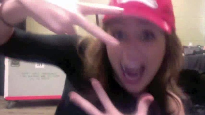 Miley Says Goodbye to Twitter 484