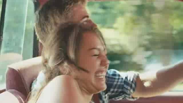 The Last Song 056