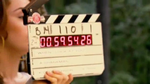 When I Look At You 098