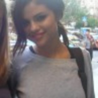 selena-monte-carlo-fan-433_0-97x97