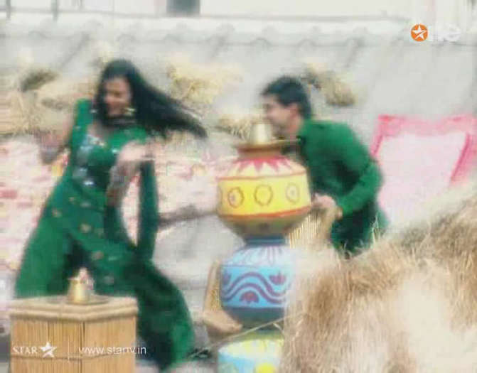 shlipa111 - INTALNIREA INIMILOR-DILLMILL GAYYE