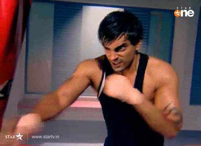 shlipa56 - INTALNIREA INIMILOR-DILLMILL GAYYE