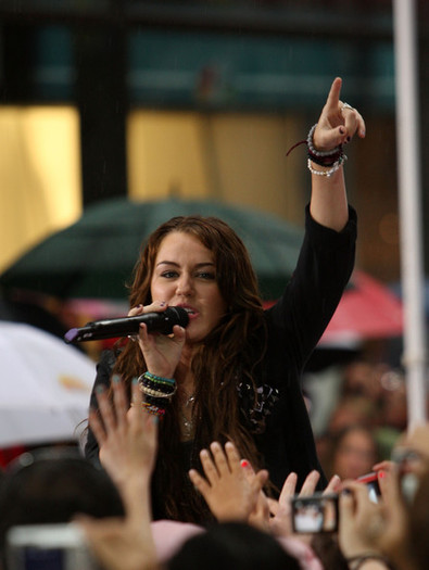 Miley+Cyrus+Bracelets+Beaded+Bracelet+Ql3A4dUI14_l