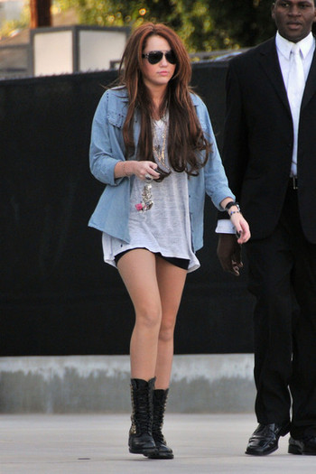 Miley+Cyrus+Pants+Shorts+Short+Shorts+FGNElMc8Lrol