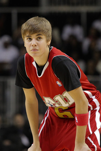 Justin Bieber 2011 NBA Star Celebrity Game t5OhO2VU1DPl