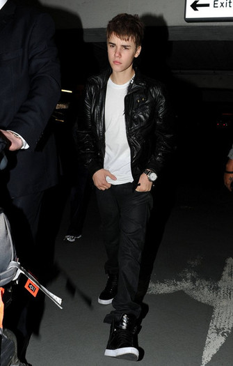 Justin Bieber Justin Bieber Heathrow 5PUNLwziAXCl