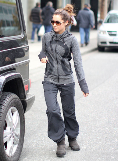 Ashley Tisdale Boots Sheepskin Boots uc0ZdRSXIZul - Ashley Tisdale