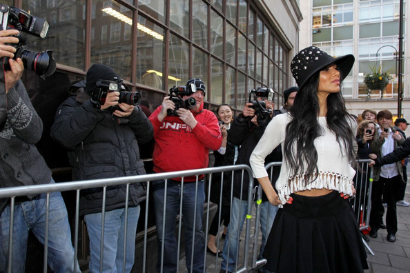 Nicole+Scherzinger+Nicole+Scherzinger+Poses+_P0SIahfGdkl - Nicole Scherzinger