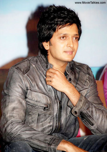 riteshdeshmukh-5b-1_1212596940