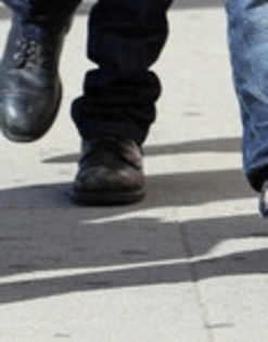 Joe+Jonas+Joe+Jonas+Out+Shopping+American+edQkObASrQjl_010 - puzlle