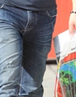 Joe+Jonas+Joe+Jonas+Out+Shopping+American+mlL3YgqpWVUl_008