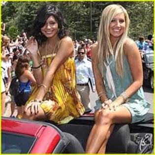 Vanessa Hudgens and Ashley Tisdale - friends