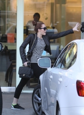  - x Leaves California Chicken Cafe in West Hollywood - 8th March 2011
