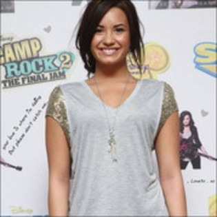 32736167_UFXUYXGDT - demi lovato