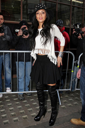 Nicole+Scherzinger+Nicole+Scherzinger+Goes+xif8Hxkm_TUl - Nicole Scherzinger