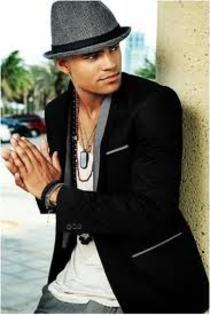 images (11) - Mohombi