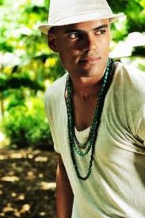 images (33) - Mohombi